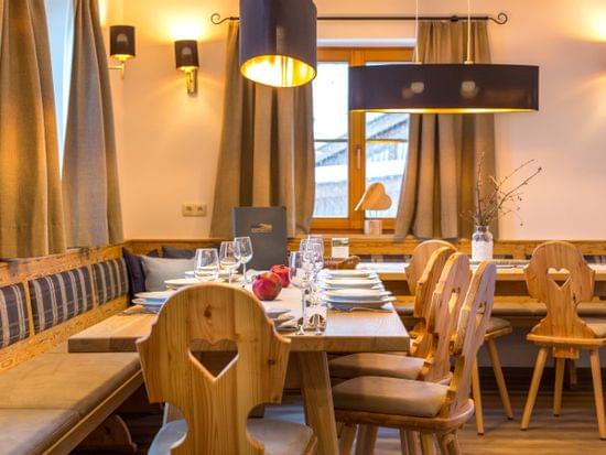 Gedeckte Tafel im Alpin-Chic Stil 