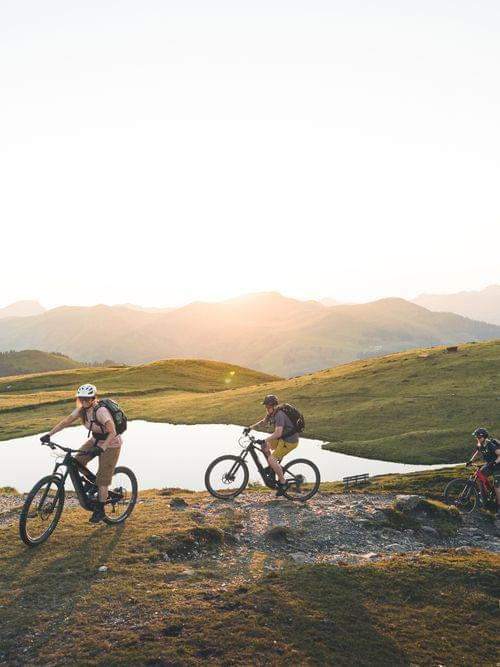 E-Mountainbike-in-Saalbach-Hinterglemm-c-saalbachcom-Moritz-Ablinger-6000x4000.jpg