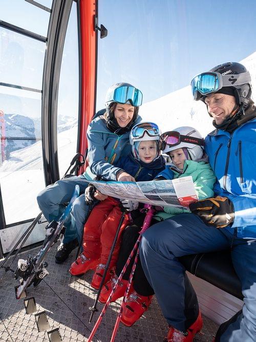 Familienurlaub-_-Family-Holiday-Skicircus-Saalbach-Hinterglemm-Leogang-Fieberbrunn-4.jpg