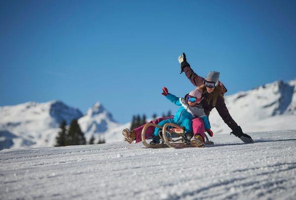 Rodeln___Tobogganing.jpg
